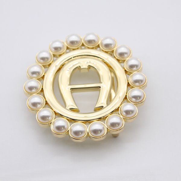 Custom Gold & Pearl Fashion Belt Buckle - Image 3